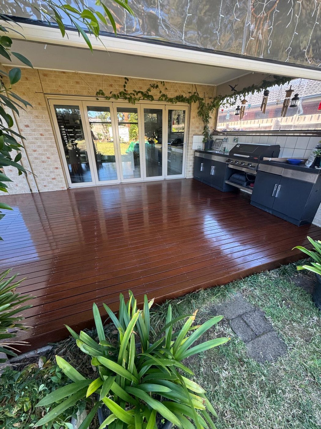 Timber deck coating and finish in Melbourne