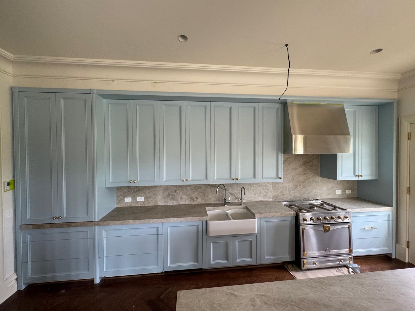 Freshly painted kitchen cabinets and walls in Melbourne